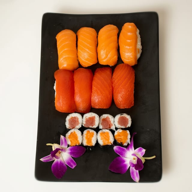 Ni Ni's Nigiri.